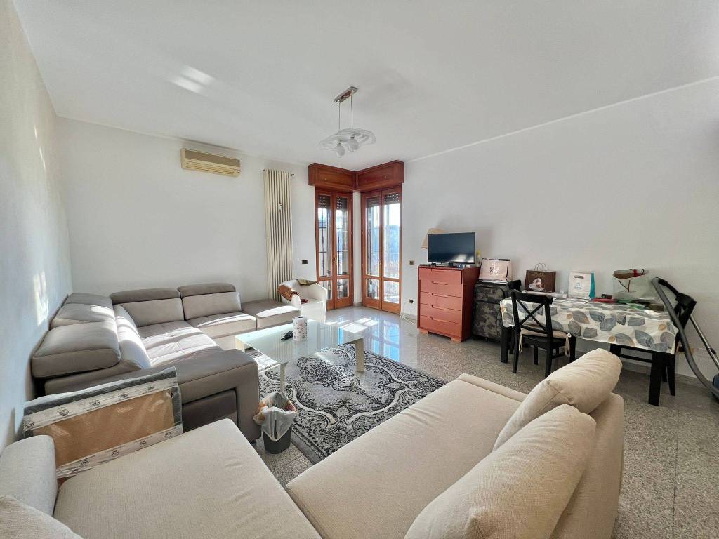 appartamento in vendita a Milano in zona Forlanini