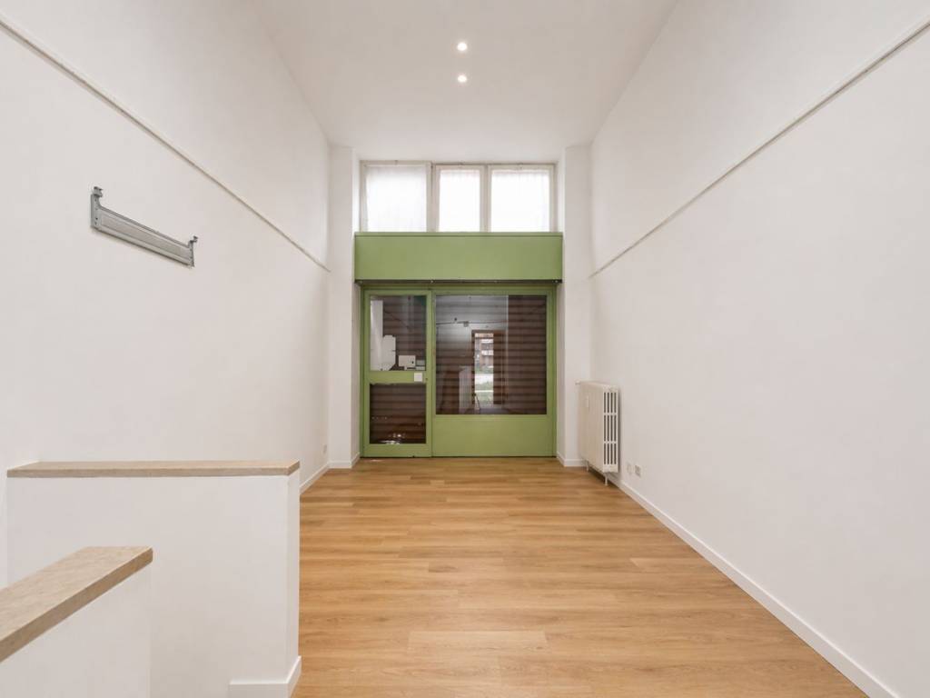 negozio in vendita a Milano in zona Porta Vittoria