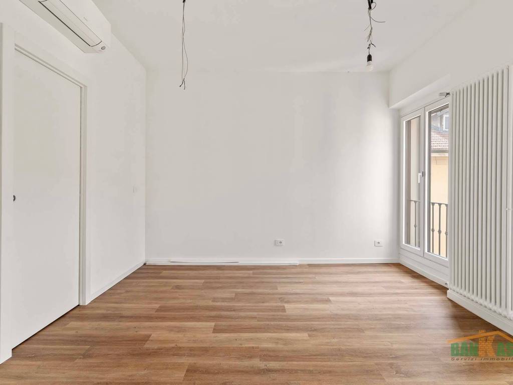 appartamento in vendita a Milano in zona Centro Direzionale