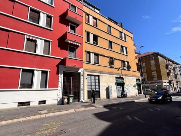 appartamento in vendita a Milano in zona Famagosta