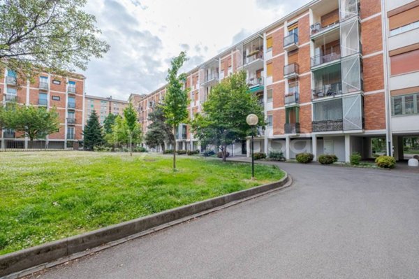 appartamento in vendita a Milano in zona Gallaratese