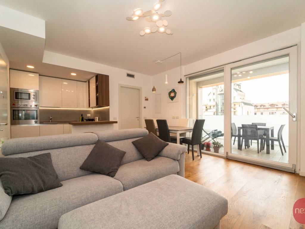 appartamento in vendita a Milano in zona Piazzale Lodi