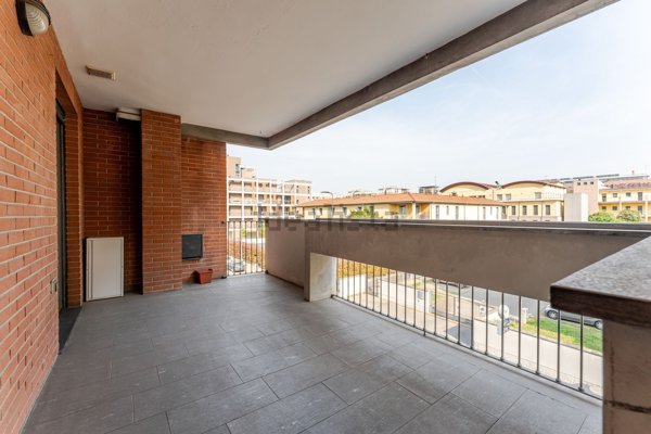 appartamento in vendita a Milano in zona Vigentino