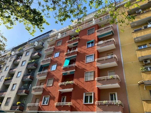 appartamento in vendita a Milano in zona Porta Vittoria