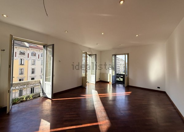 appartamento in vendita a Milano in zona Cinque Giornate