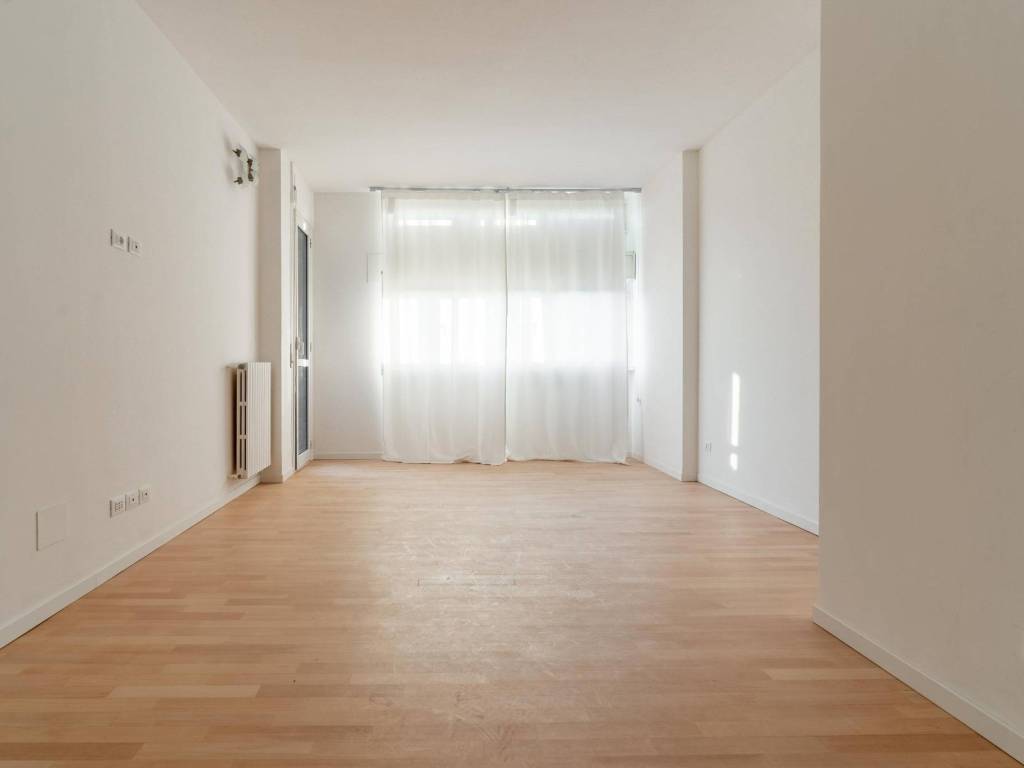 appartamento in vendita a Milano in zona Corvetto