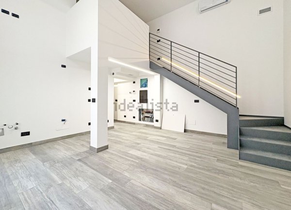 appartamento in vendita a Milano in zona Porta Genova