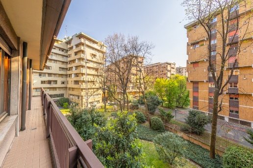 appartamento in vendita a Milano in zona Brera