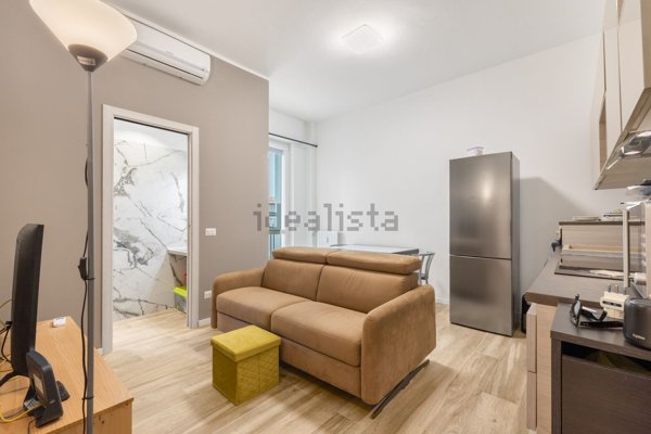 appartamento in vendita a Milano in zona Baggio