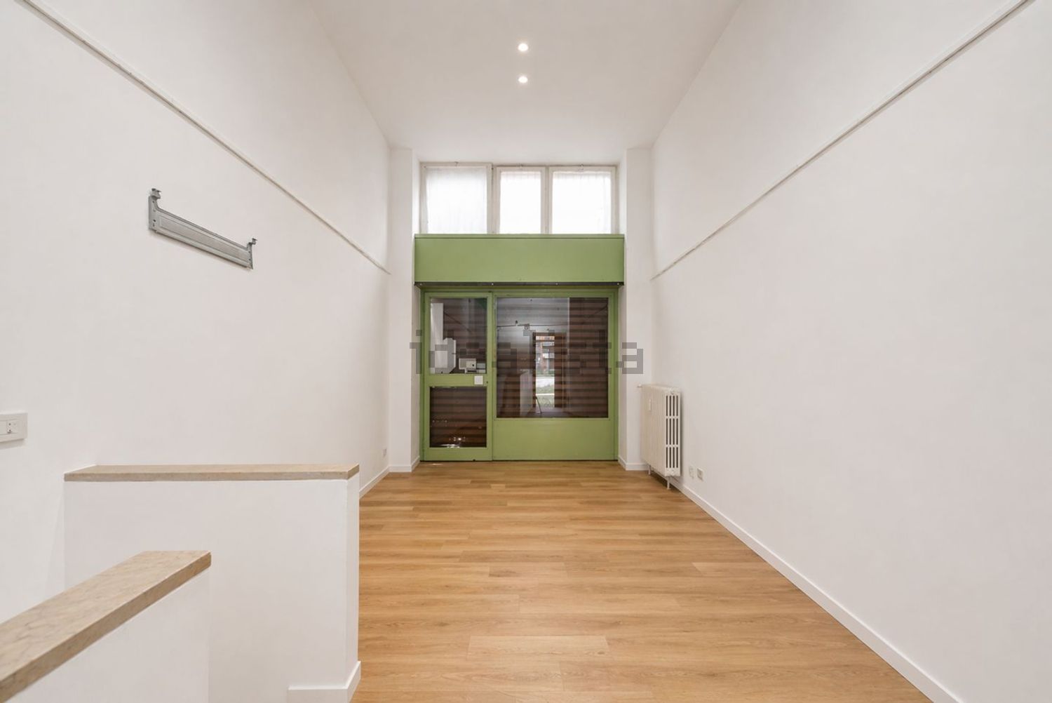 locale commerciale in vendita a Milano in zona Porta Romana