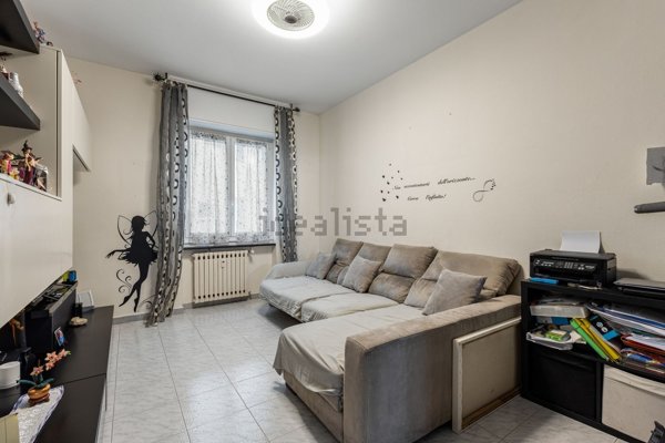 appartamento in vendita a Milano in zona Baggio