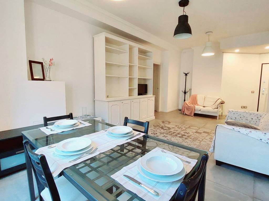 appartamento in vendita a Milano in zona Barona