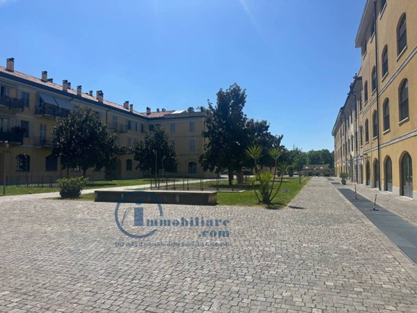 appartamento in vendita a Milano in zona Barona