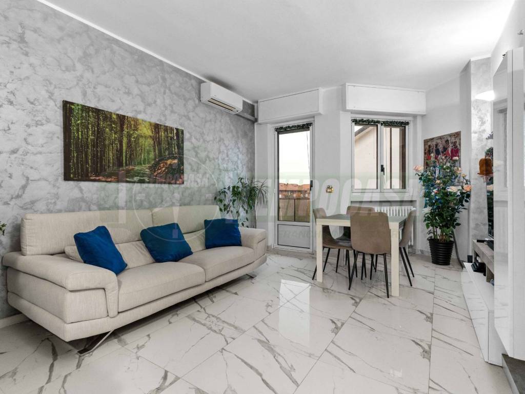 appartamento in vendita a Milano in zona Chiesa Rossa