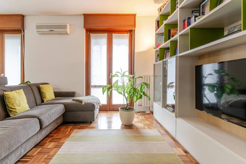 appartamento in vendita a Milano in zona Ortica