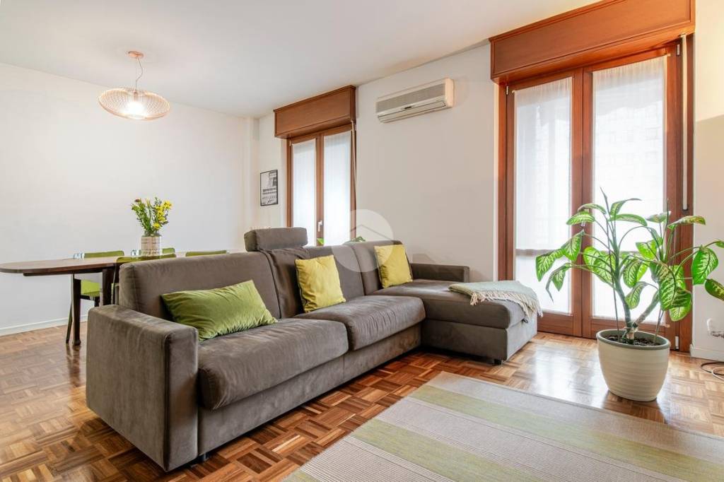 appartamento in vendita a Milano in zona Ortica