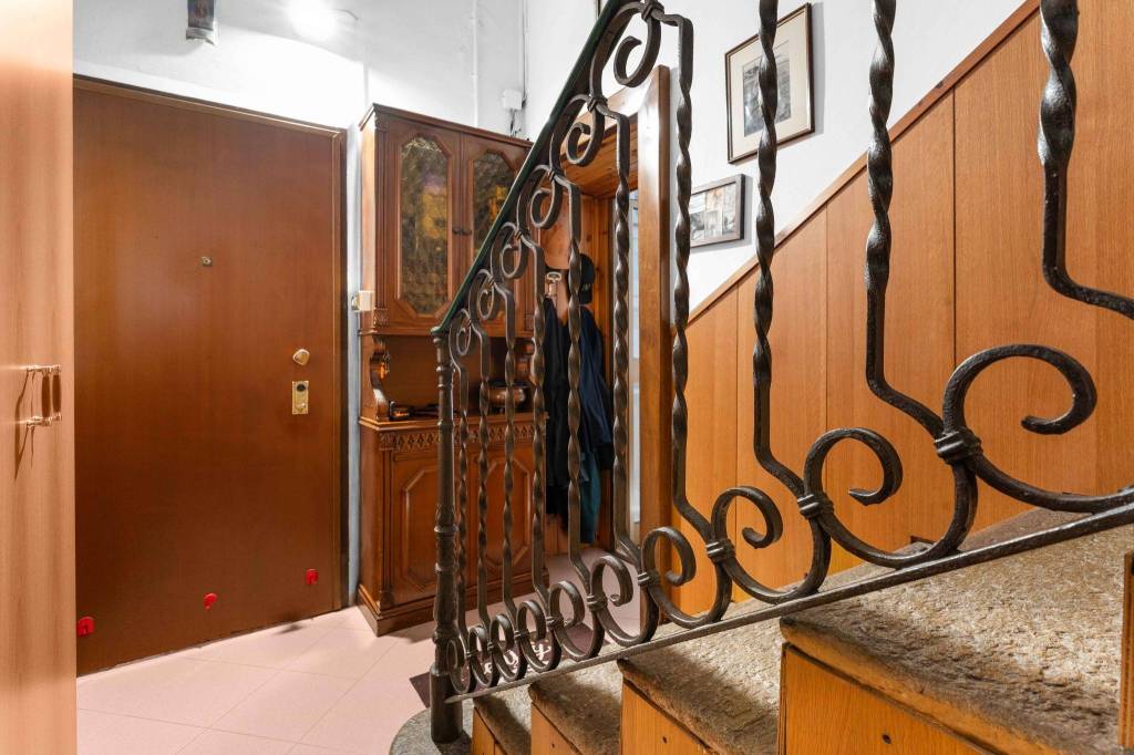 casa indipendente in vendita a Milano in zona Famagosta