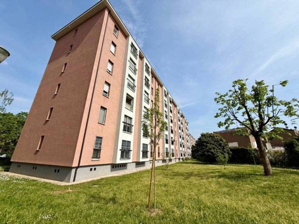 appartamento in vendita a Milano in zona Trenno