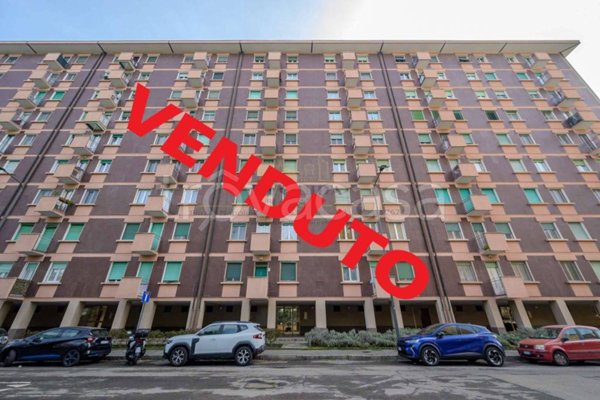 appartamento in vendita a Milano in zona Gallaratese