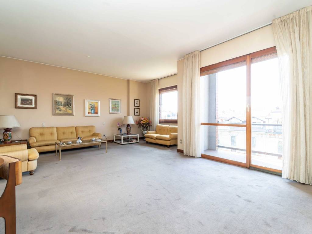 appartamento in vendita a Milano in zona Il Portello