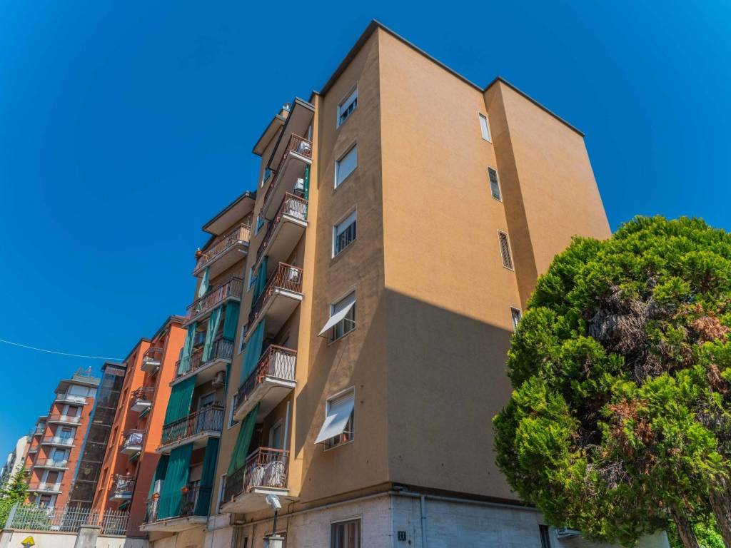 appartamento in vendita a Milano in zona Affori