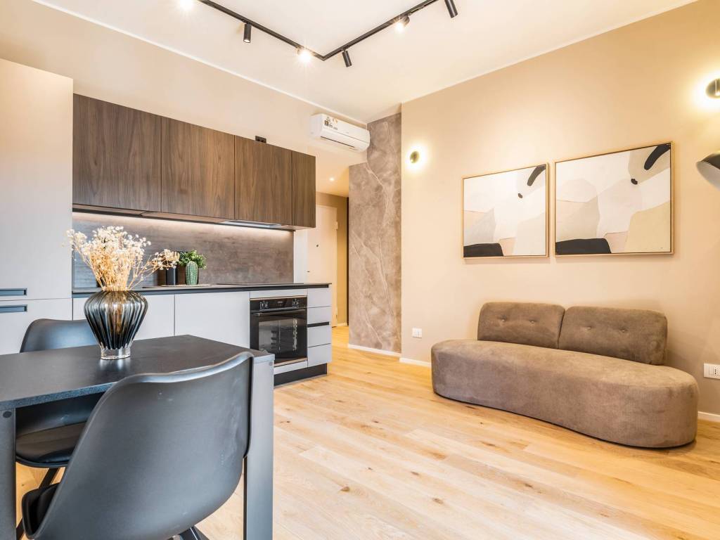 appartamento in vendita a Milano in zona Porta Vittoria