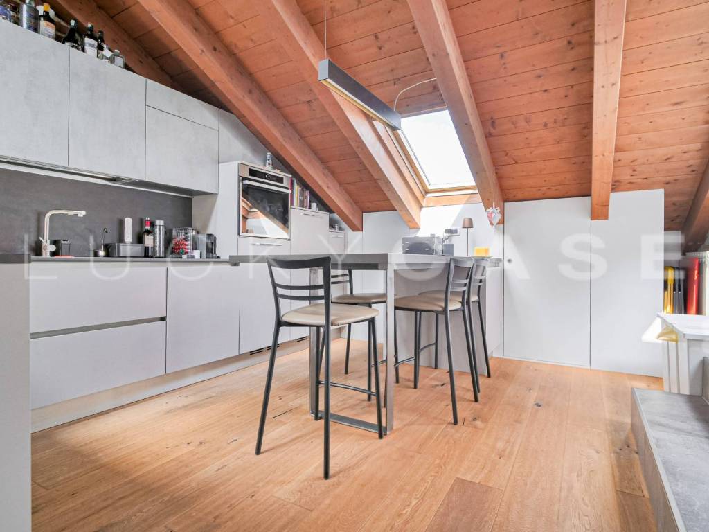 appartamento in vendita a Milano in zona Affori