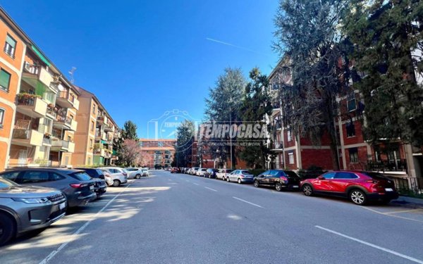 appartamento in vendita a Milano in zona Feltre