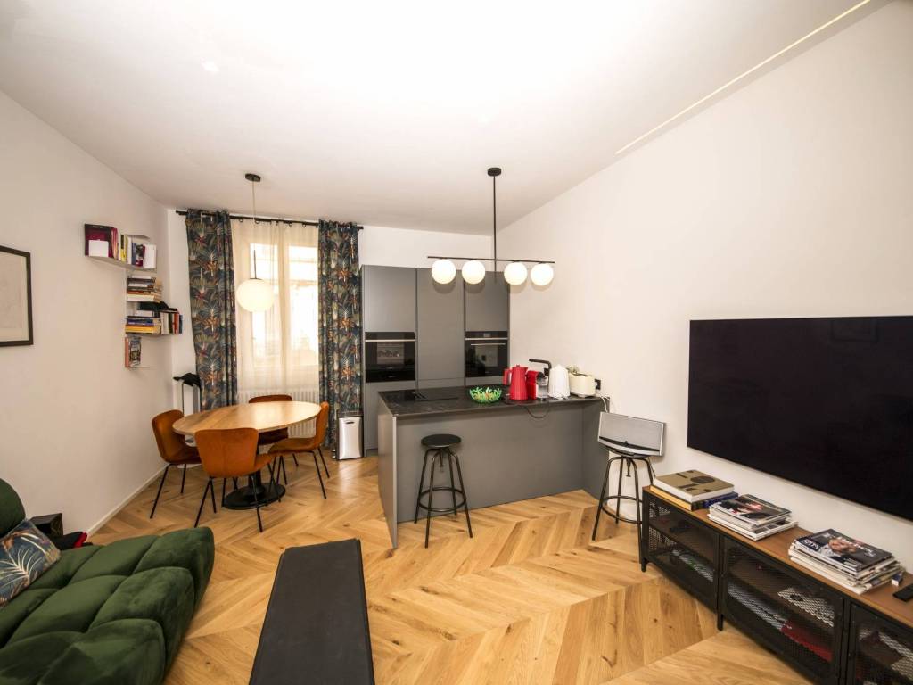 appartamento in vendita a Milano in zona Porta Ticinese
