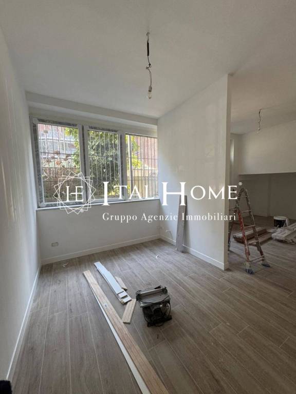 appartamento in vendita a Milano in zona Solari
