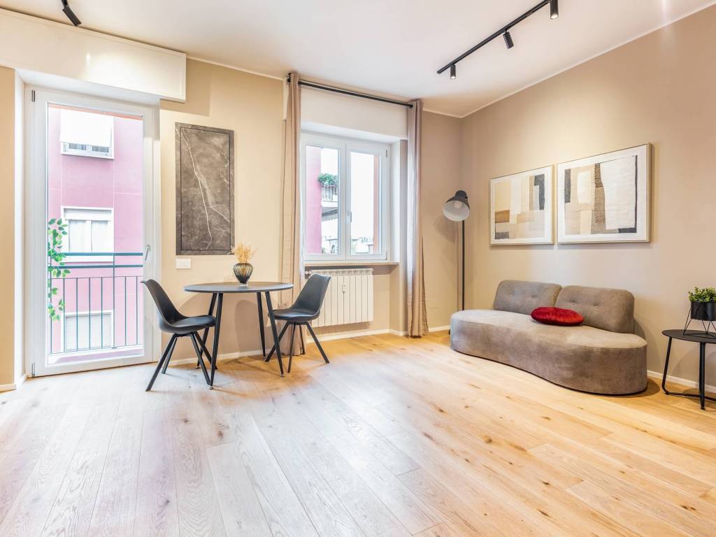 appartamento in vendita a Milano in zona Piazzale Lodi