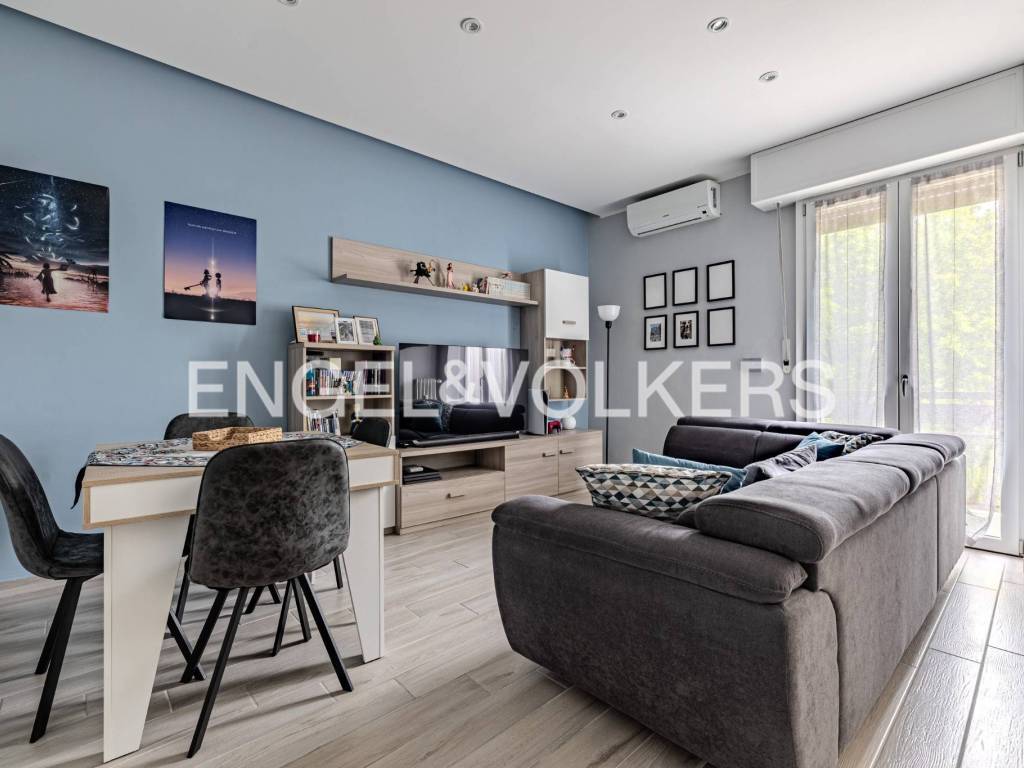 appartamento in vendita a Milano in zona Vigentino