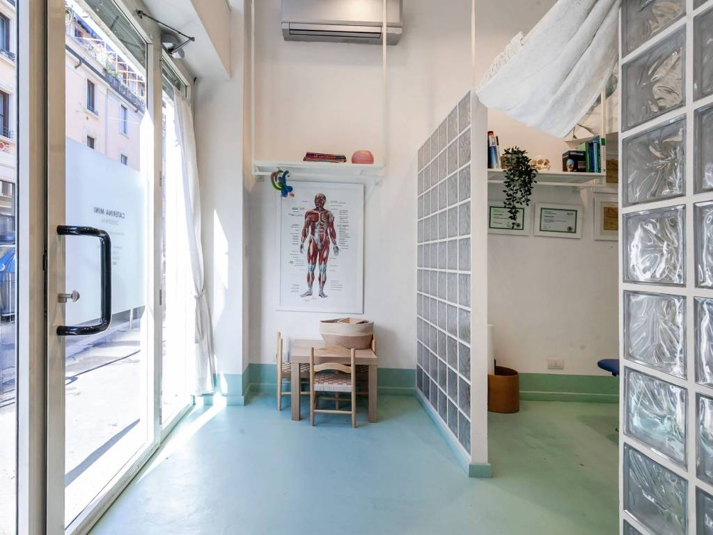 negozio in vendita a Milano in zona Isola