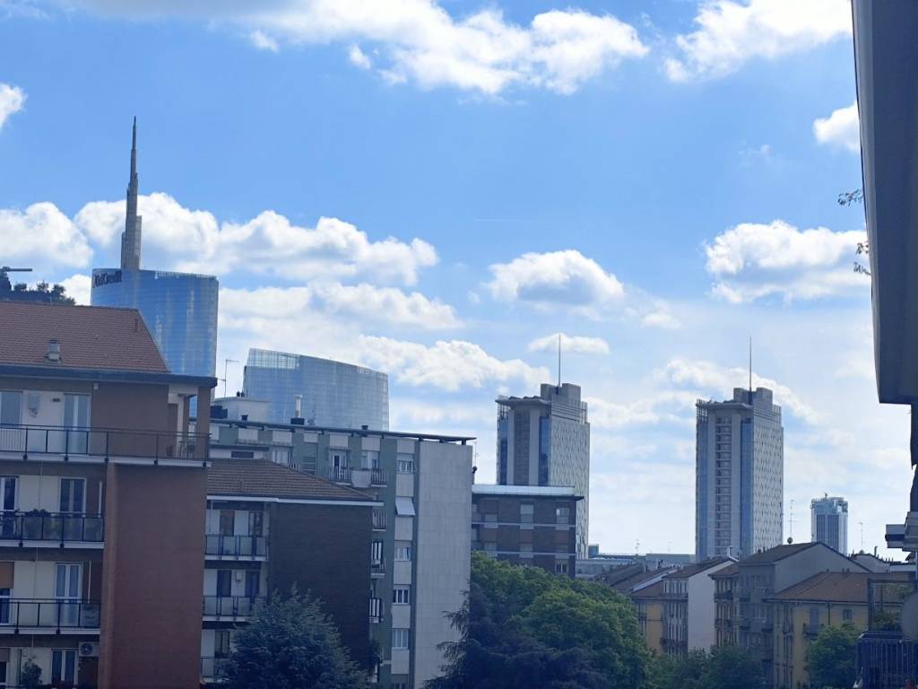 appartamento in vendita a Milano in zona Isola