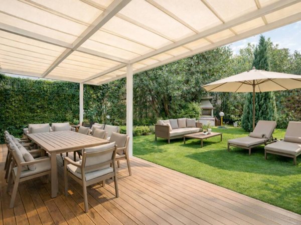 casa indipendente in vendita a Milano in zona Città Studi