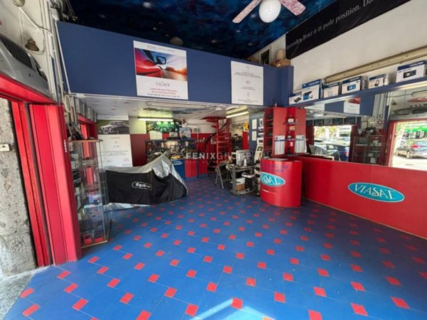 negozio in vendita a Milano