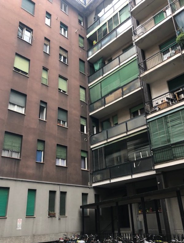 appartamento in vendita a Milano in zona Rogoredo