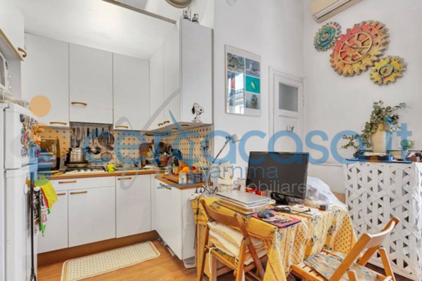 appartamento in vendita a Milano in zona Bocconi