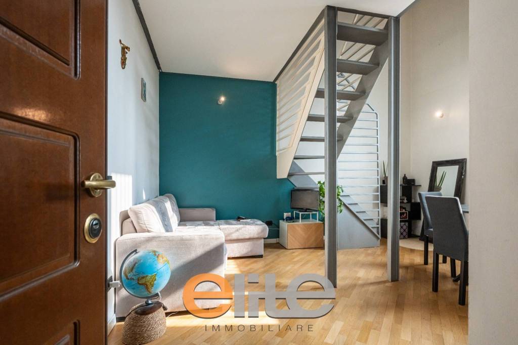 appartamento in vendita a Milano in zona Piazzale Lodi