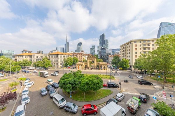 appartamento in vendita a Milano in zona Porta Nuova