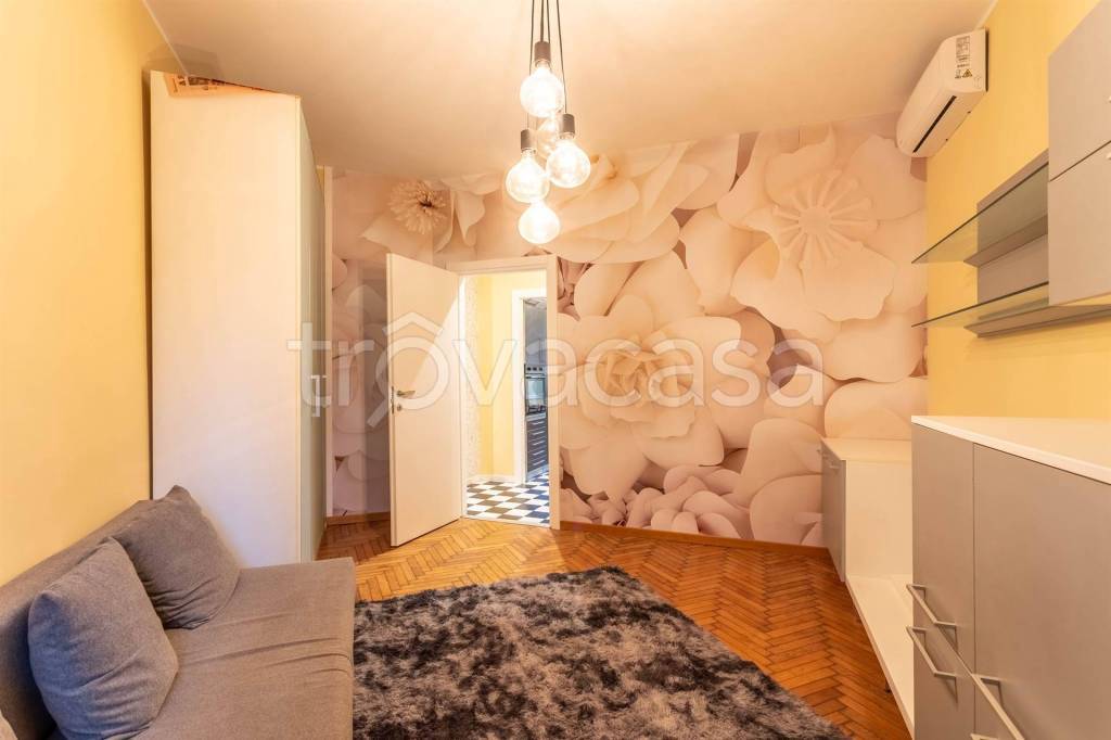 appartamento in vendita a Milano in zona Corvetto