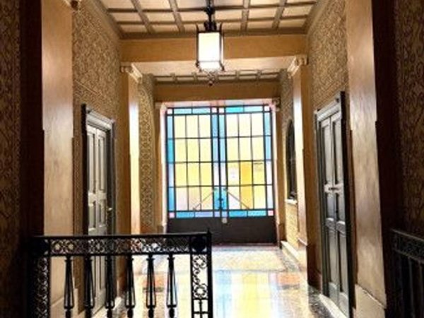 appartamento in vendita a Milano in zona Bullona