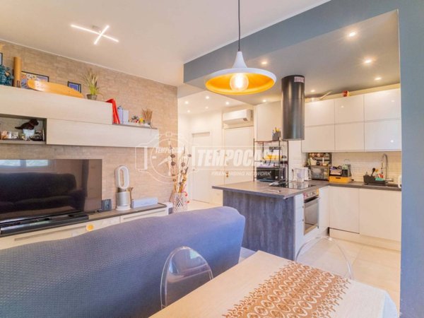 appartamento in vendita a Milano in zona Segnano