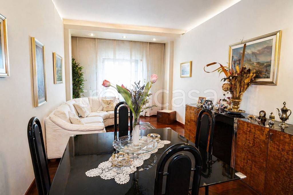 appartamento in vendita a Milano in zona Forlanini
