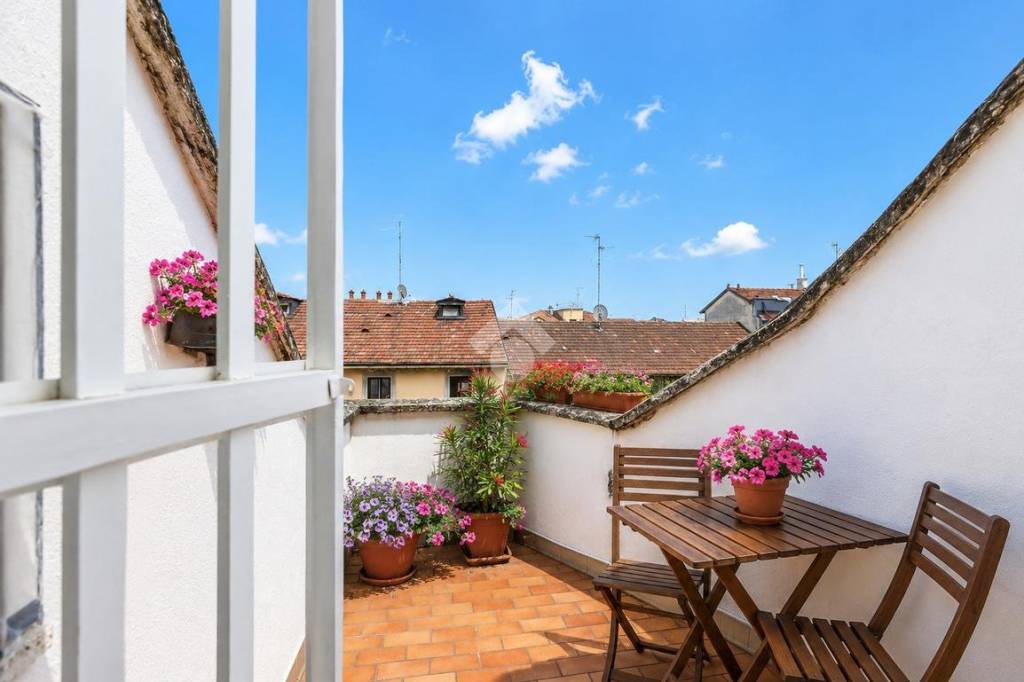 appartamento in vendita a Milano in zona Loreto