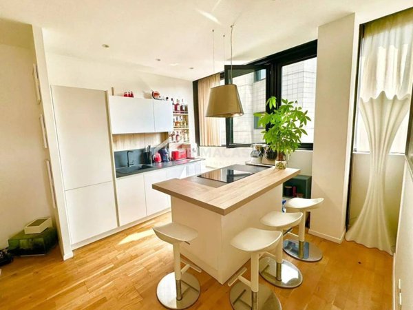 appartamento in vendita a Milano in zona Vigentino