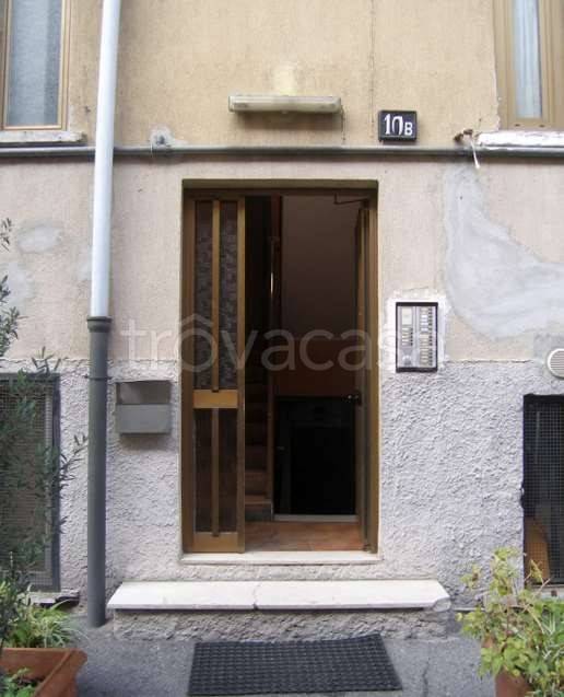 negozio in vendita a Milano in zona San Siro
