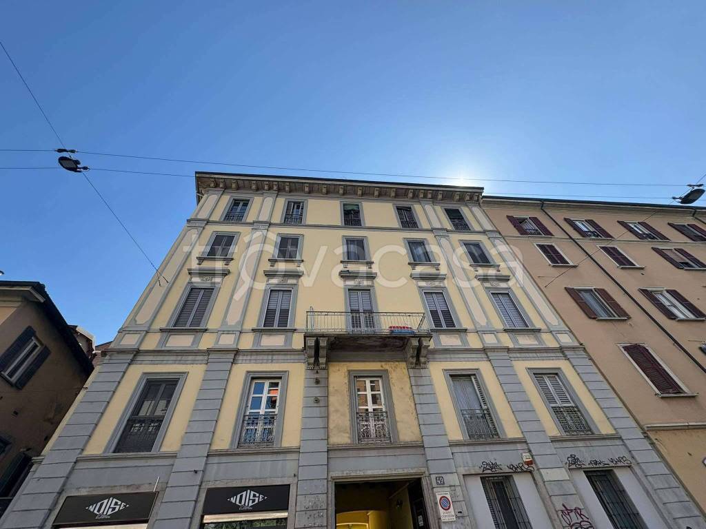 appartamento in vendita a Milano in zona Bocconi