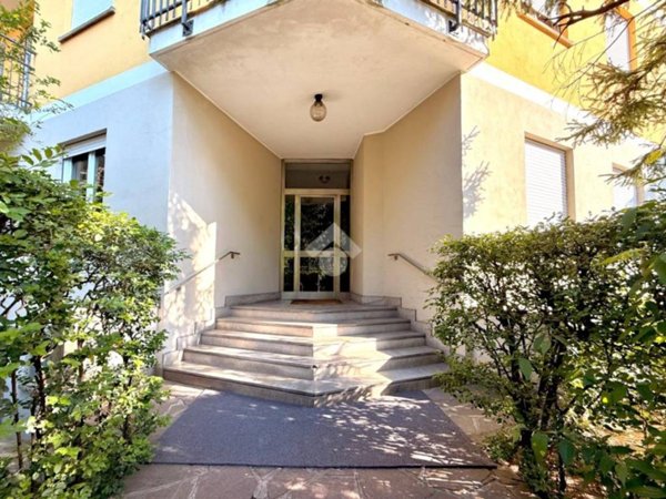 appartamento in vendita a Milano in zona Adriano