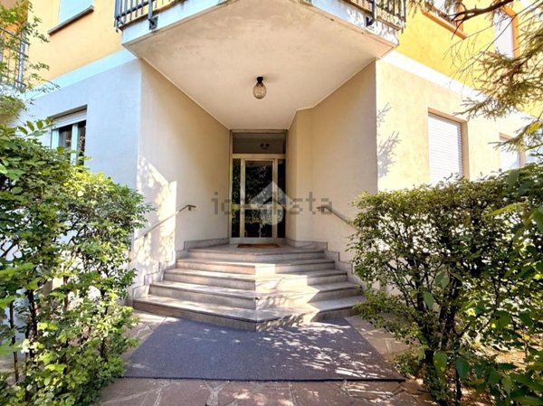 appartamento in vendita a Milano in zona Crescenzago